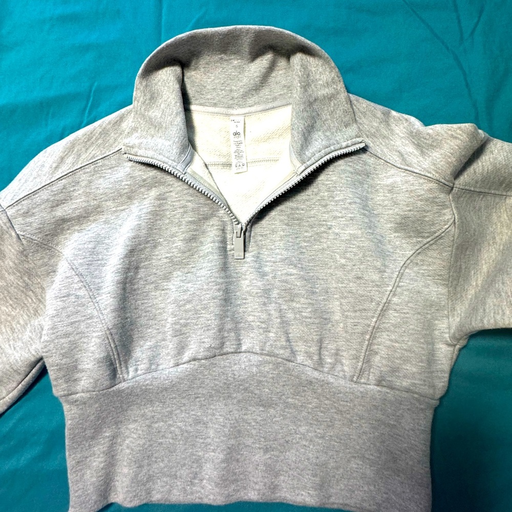Alo Yoga • Vixen 1/4 Zip sweatshirtt